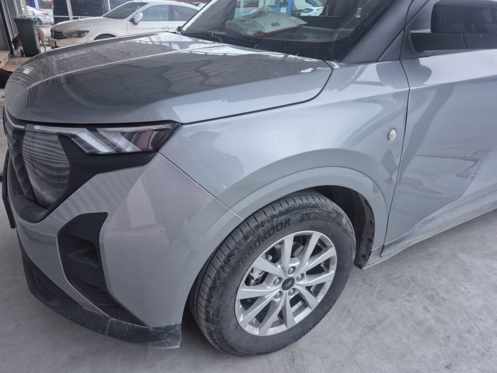 Ford Tourneo Courier Boyasız Göçük Düzeltme İşlemi - Öncesi